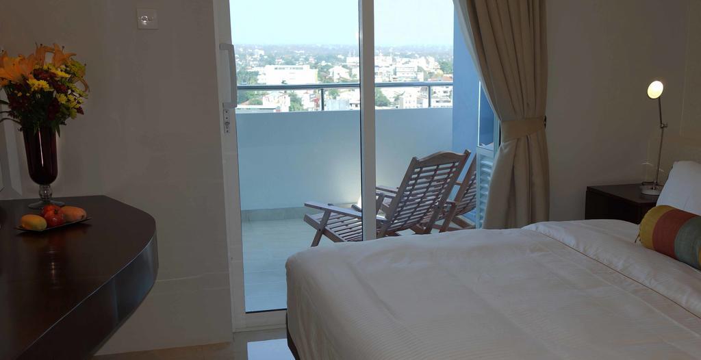 The Penthouse Above Sea Apartment Dehiwala-Mount Lavinia Ngoại thất bức ảnh