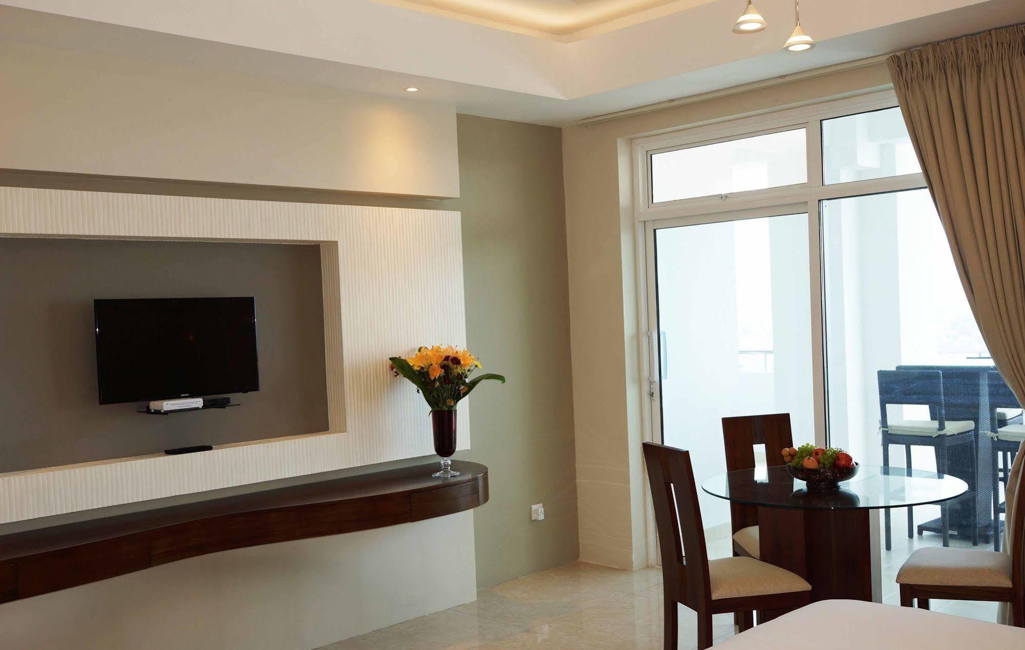 The Penthouse Above Sea Apartment Dehiwala-Mount Lavinia Ngoại thất bức ảnh